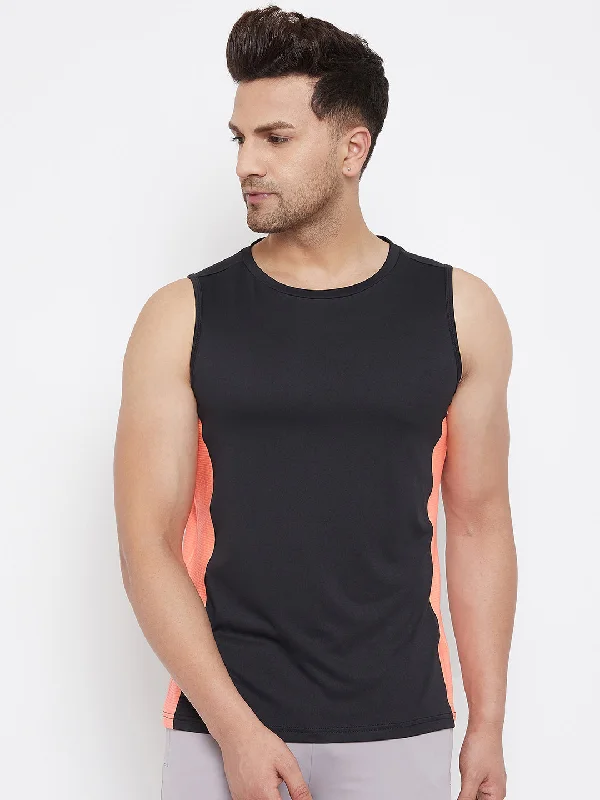 JUMP USA Men Black & Peach Solid Active Wear T-shirt